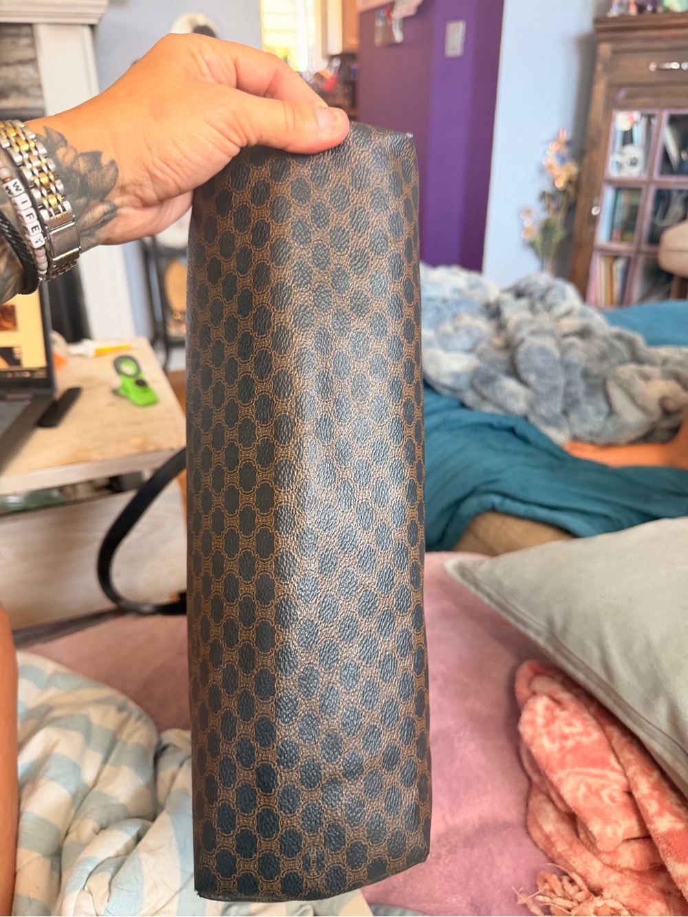 Celine Triumph Tote EUC! GORGEOUS! - Picture 4 of 10